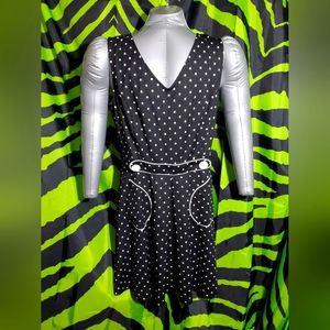 Smak Parlour black and white polka dot dress. With front pockets! XL. NWT